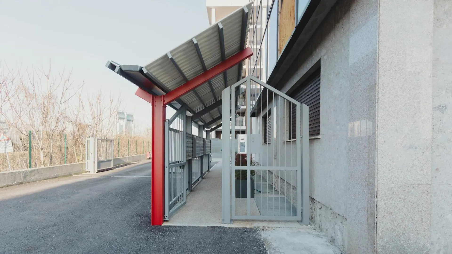 Gohost - Modern And Bright Apartments With Terrace And Balcony Milan Italy