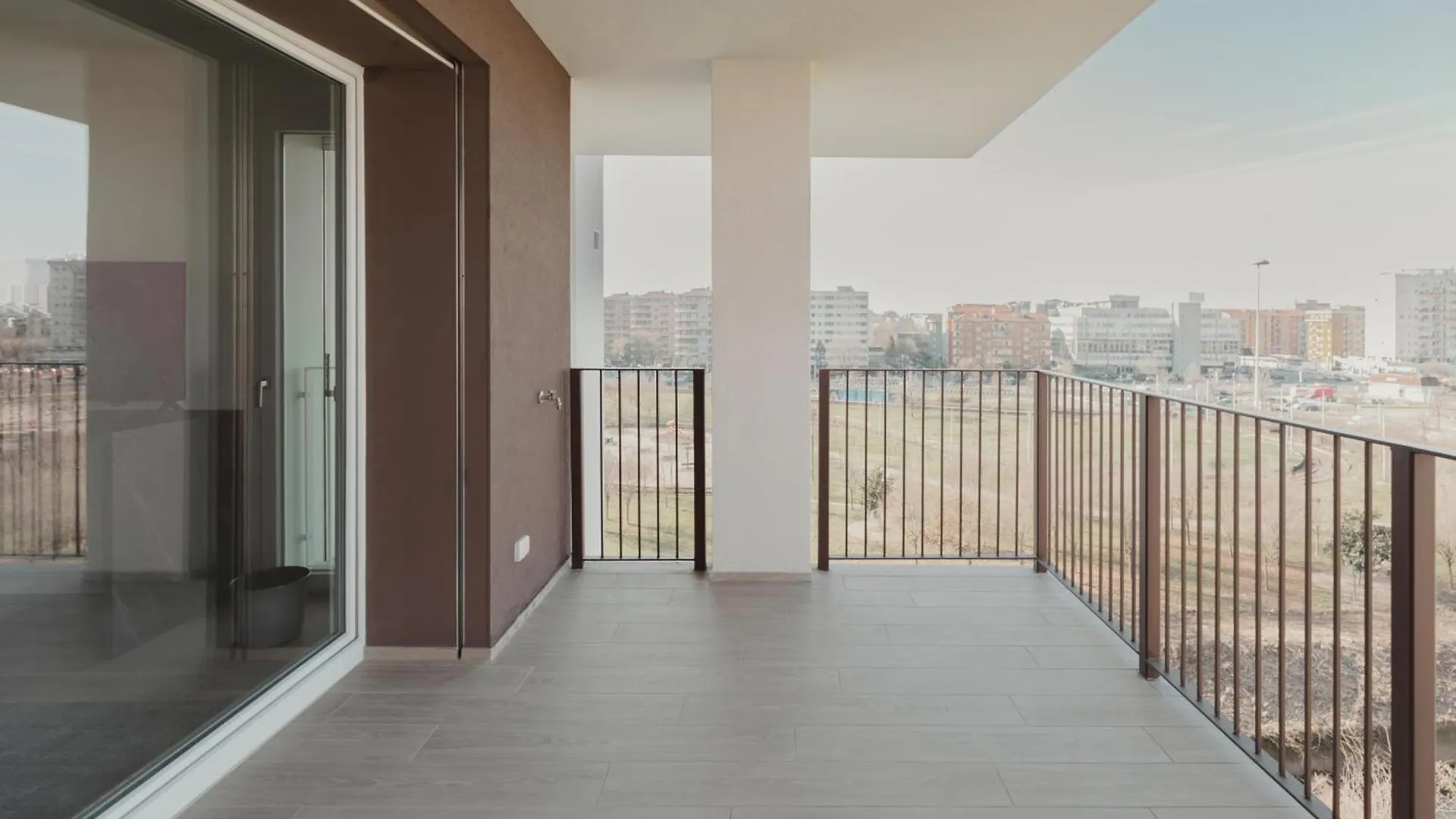 Gohost - Modern And Bright Apartments With Terrace And Balcony Milan 0*,  Italy