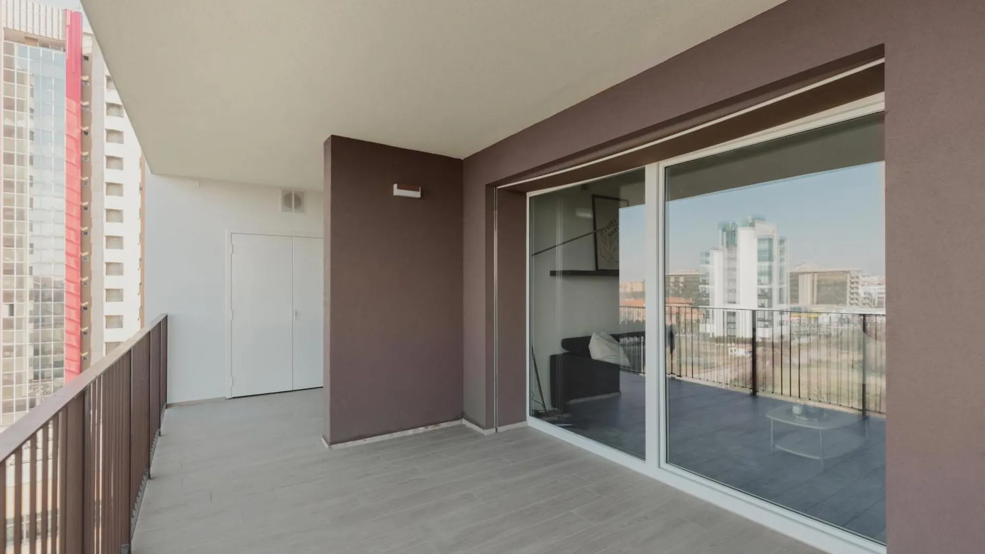 Gohost - Modern And Bright Apartments With Terrace And Balcony Milan