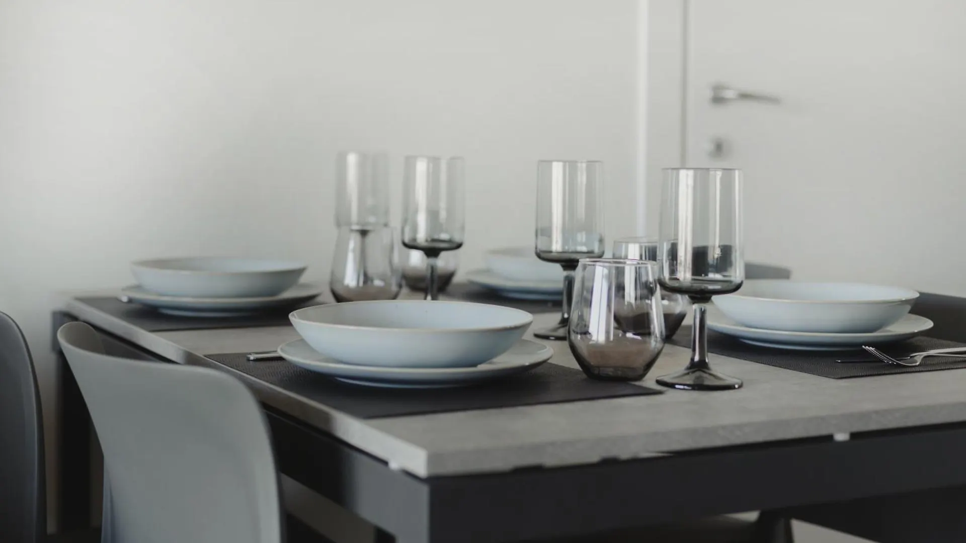 Gohost - Modern And Bright Apartments With Terrace And Balcony Milan