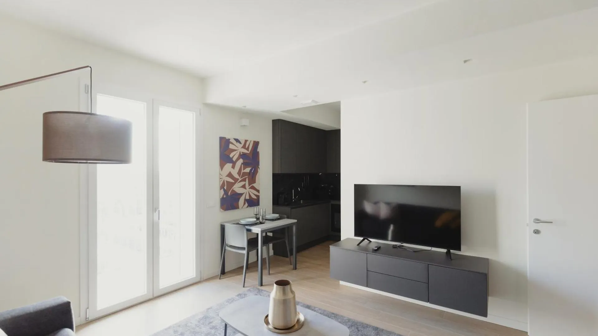 Gohost - Modern And Bright Apartments With Terrace And Balcony Milan