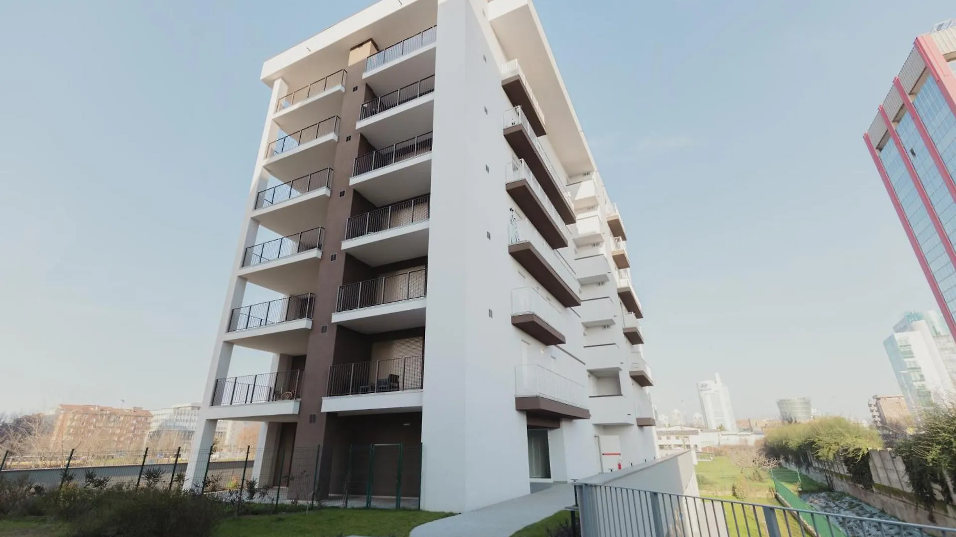 Gohost - Modern And Bright Apartments With Terrace And Balcony Milano Italien
