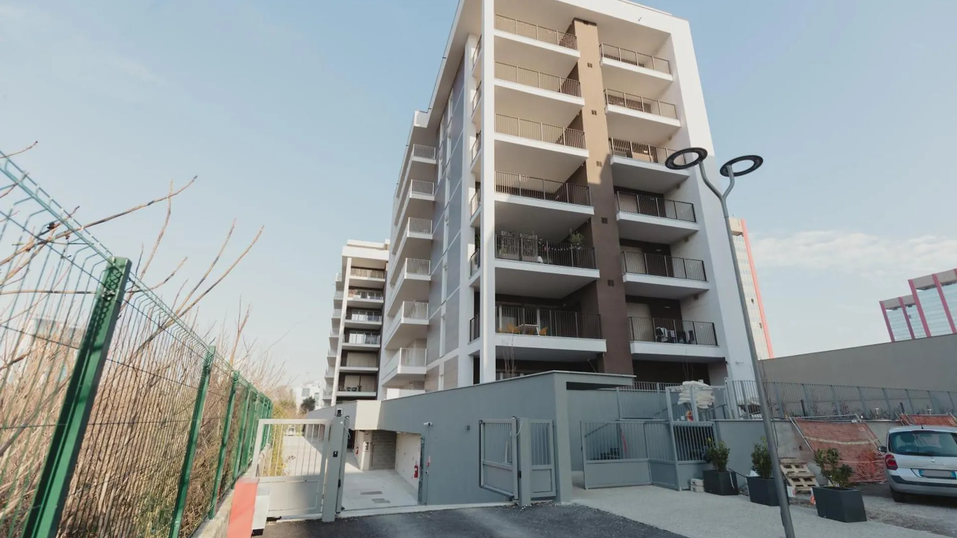 Gohost - Modern And Bright Apartments With Terrace And Balcony Milano Italien