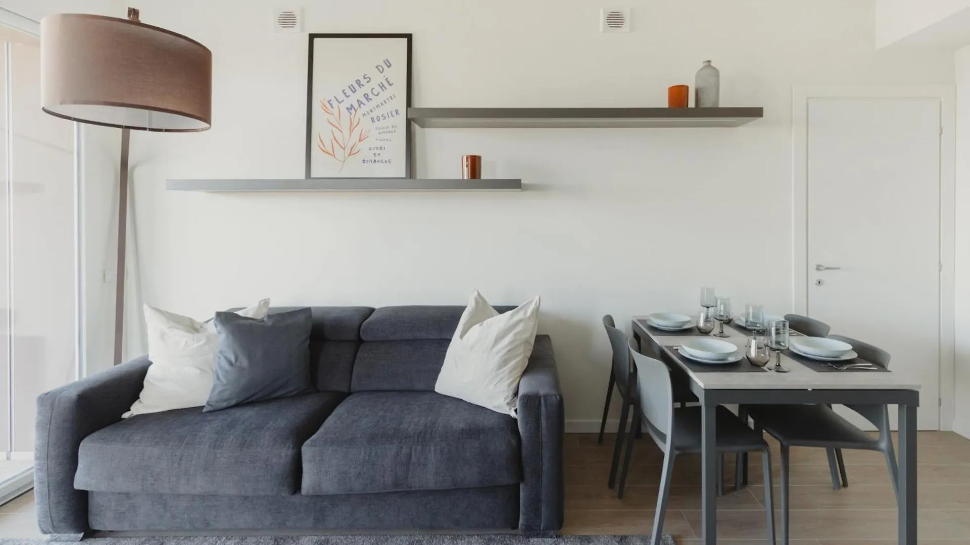 Gohost - Modern And Bright Apartments With Terrace And Balcony Mailand Italien