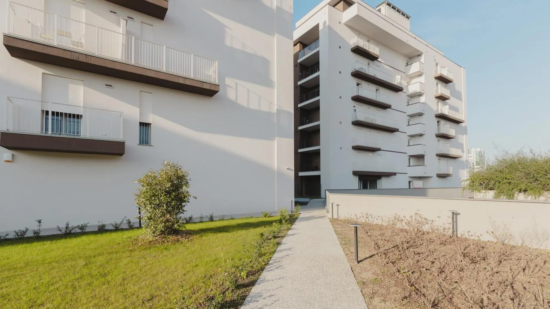 Gohost - Modern And Bright Apartments With Terrace And Balcony Mailand 0*,